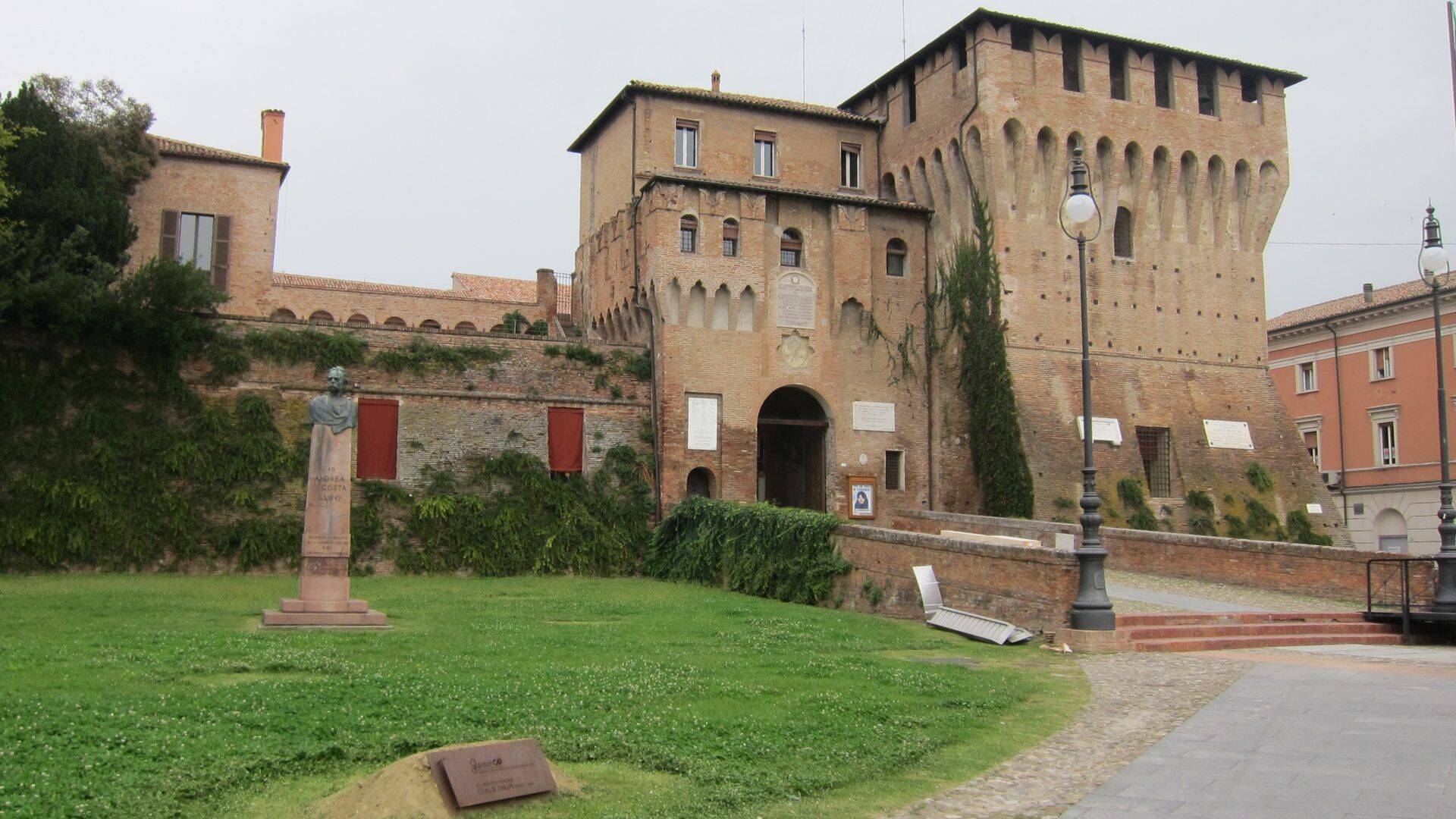 foto della rocca di Lugo